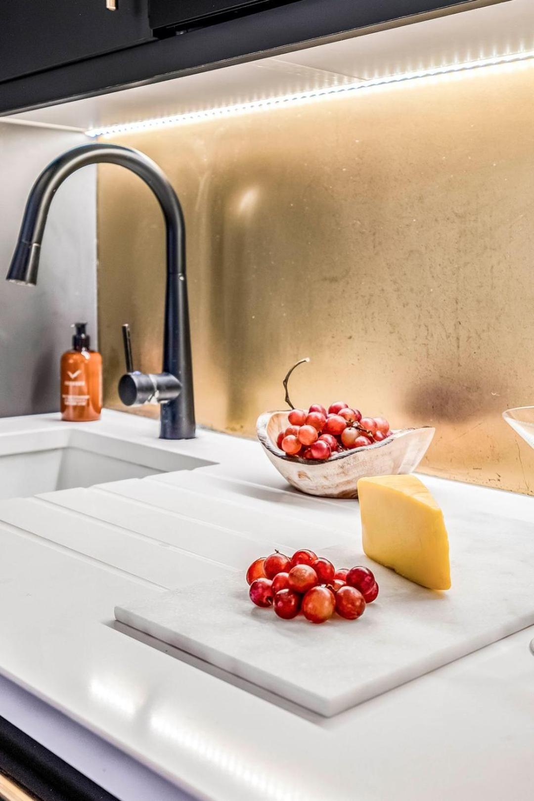 Kings Road Stylish Apartment In Chelsea 런던 외부 사진